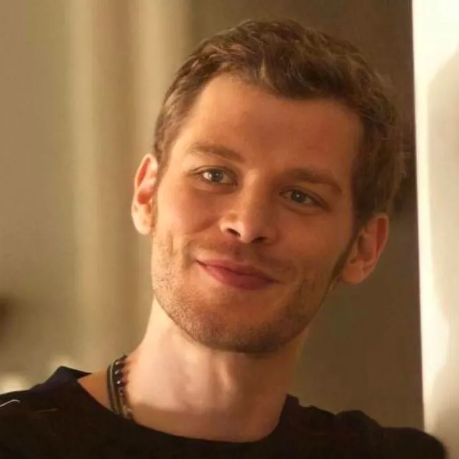 chat with ai character: Klaus Mikaelson 