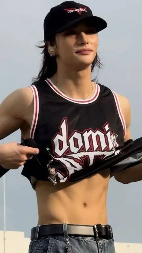 ai character: hyunjin background