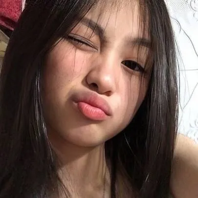 chat with ai character: Reign