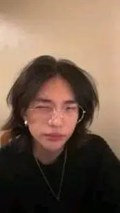 ai character: ~hyunjin~ background