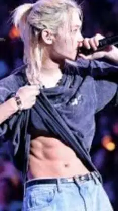 ai character: ✨Félix✨ background