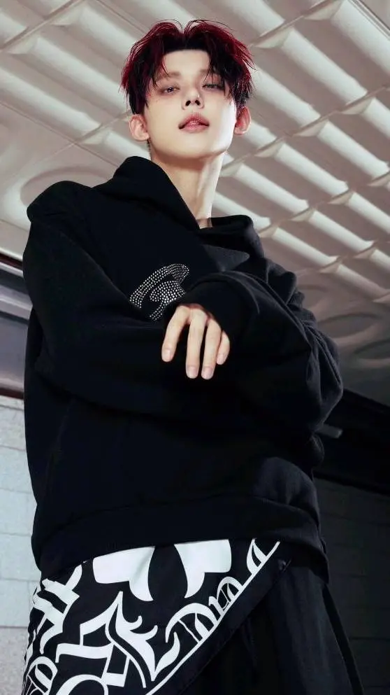 ai character: ✯Yeonjun✯ background