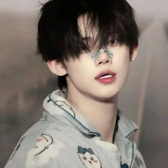 chat with ai character: ᄒ⁠Yeonjunᄒ