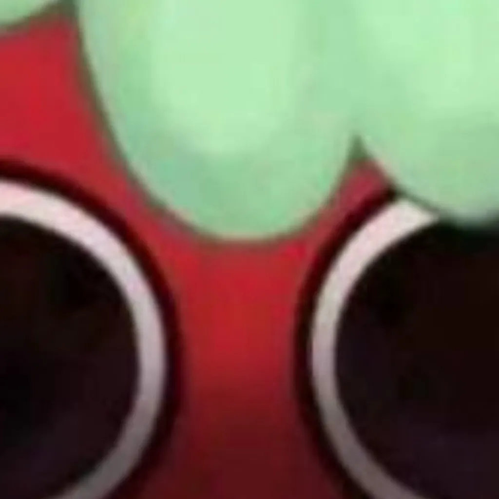 chat with ai character: 🍓sprout🍓