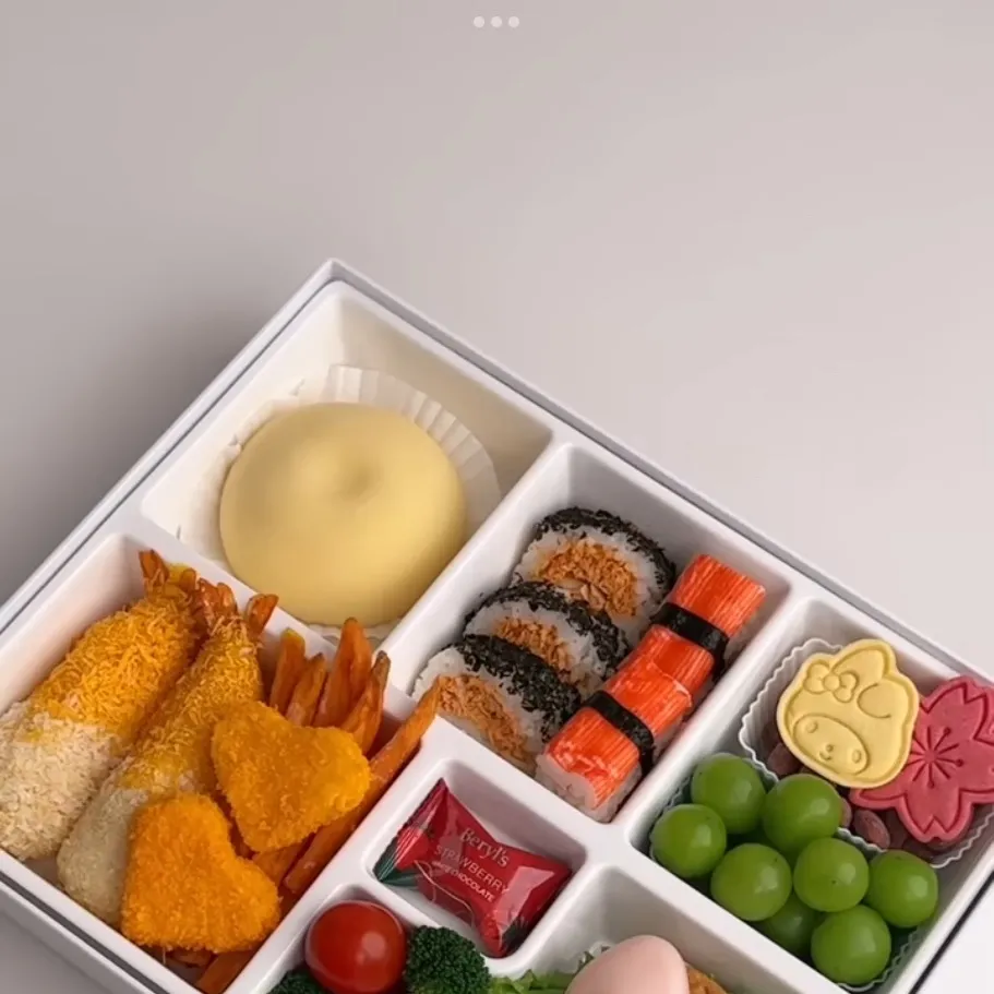 chat with ai character: Lunch ￼