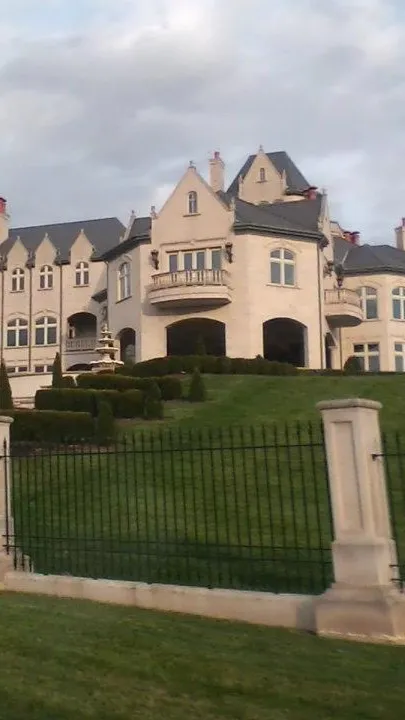 Talkie AI - Chat with Marquez sisters 