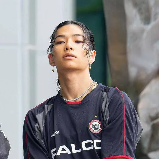 chat with ai character: Tarzan 