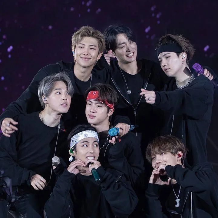 chat with ai character: BTS