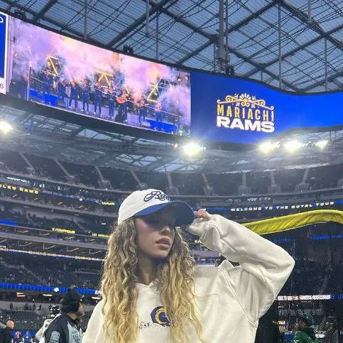 chat with ai character: Daniela Avanzini 