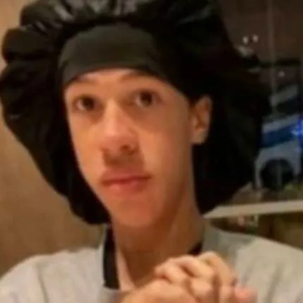 chat with ai character: The rookie