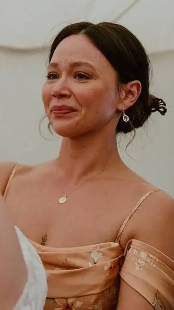 ai character: The rookie ♥️  background