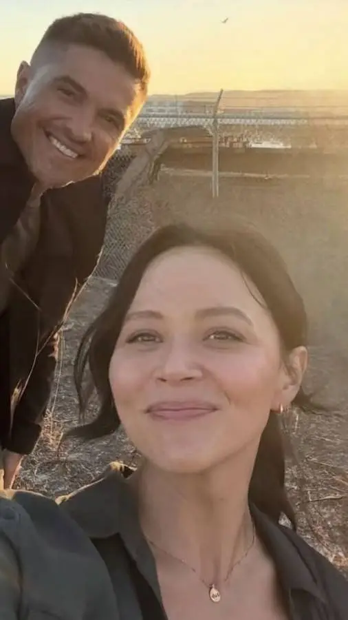 ai character: The rookie ♥️  background