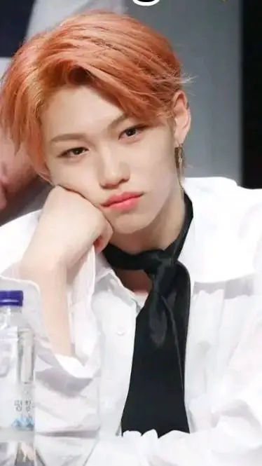 ai character: Felix background