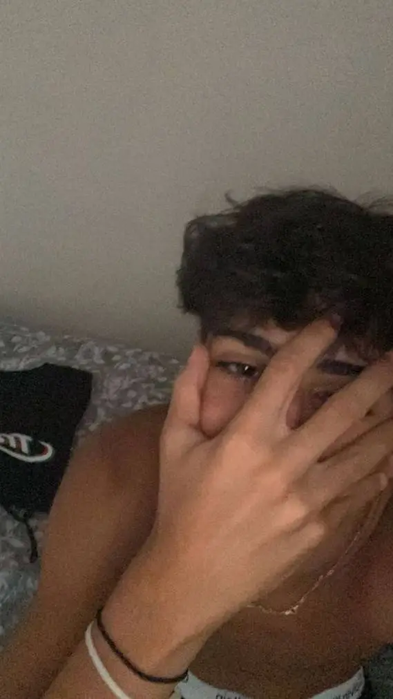 ai character: Leo. background