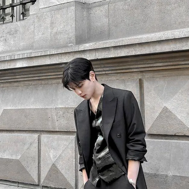 chat with ai character: Seungmin ☾︎