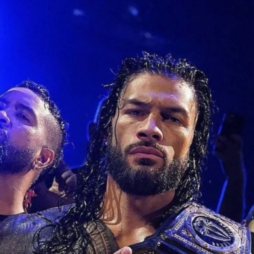 chat with ai character: Roman Reigns