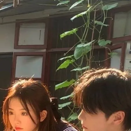 chat with ai character: Джухон