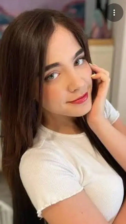 ai character: TAMARA background