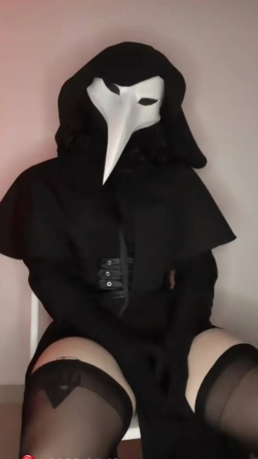 ai character: Doctora scp 049 background