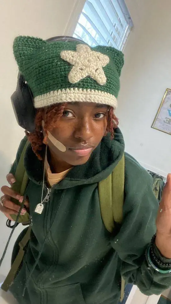 ai character: Skylar  background