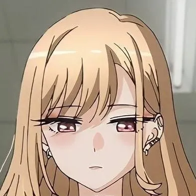 chat with ai character: Marin