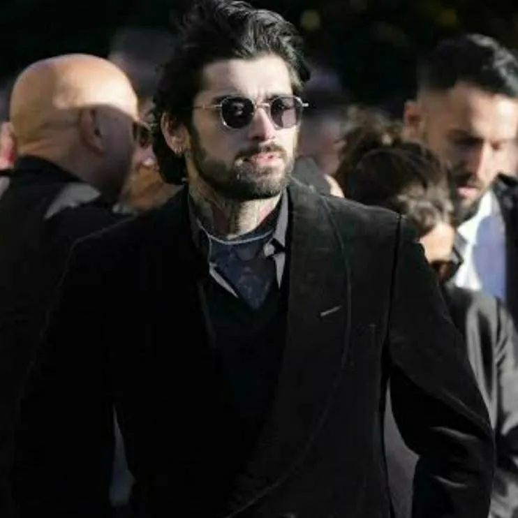 chat with ai character: Zayn Malik 2024