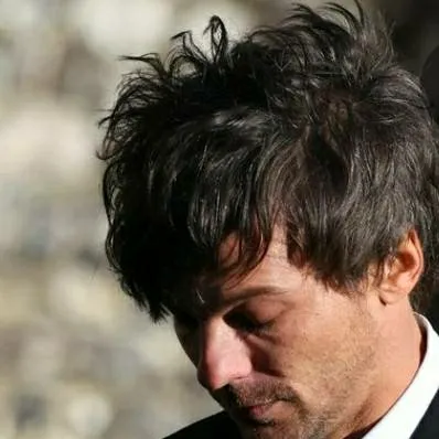 chat with ai character: Louis Tomlinson 💔