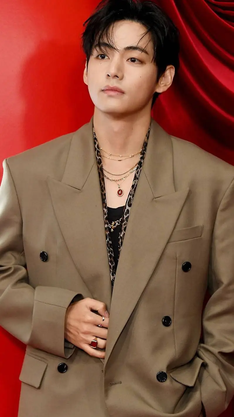 Talkie AI - Chat with Kim Taehyung 