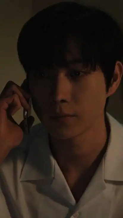 ai character: Young Jun-seo  background