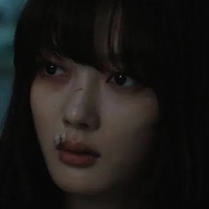 chat with ai character: Young Ah-jin