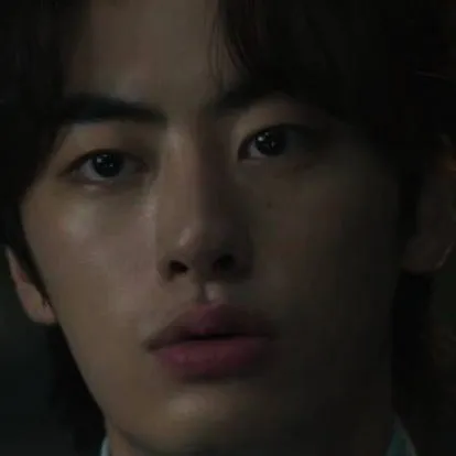 chat with ai character: Lee Woo-jin 