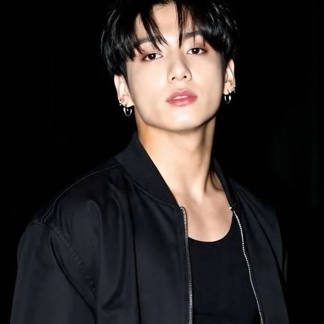 chat with ai character: Jeon Jungkook 