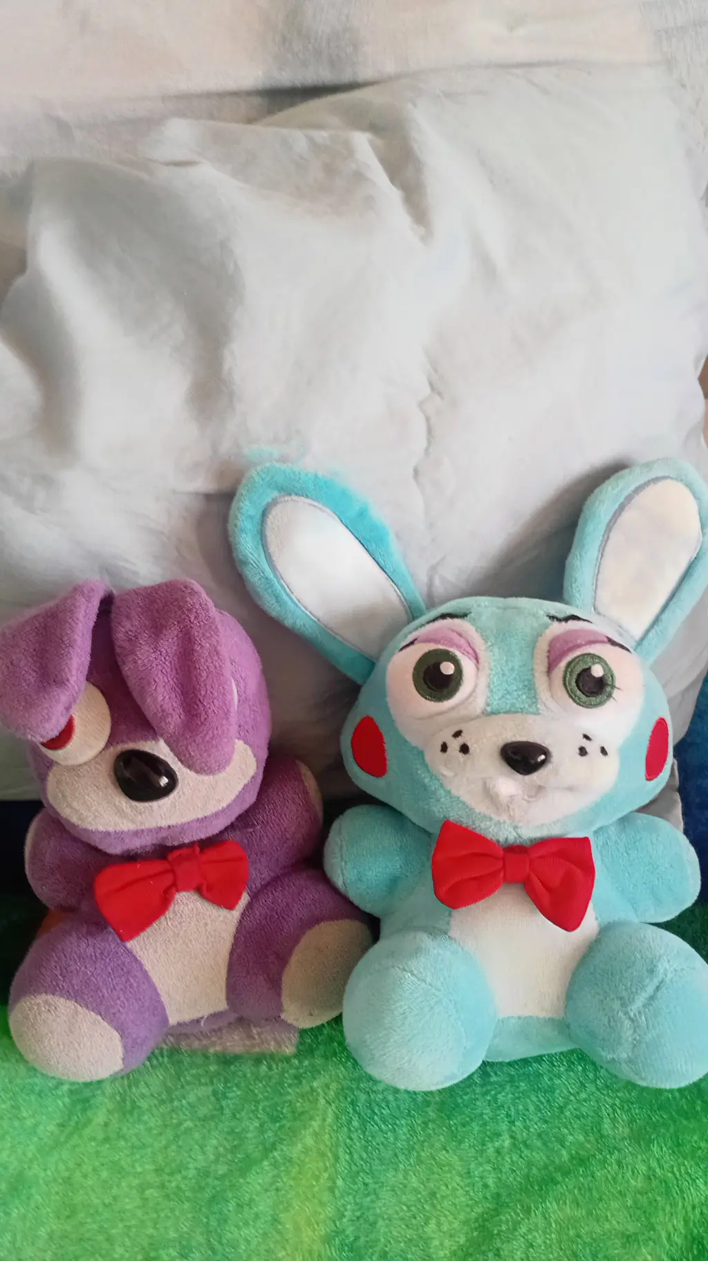 ai character: Bonnie&Toy Bonnie background