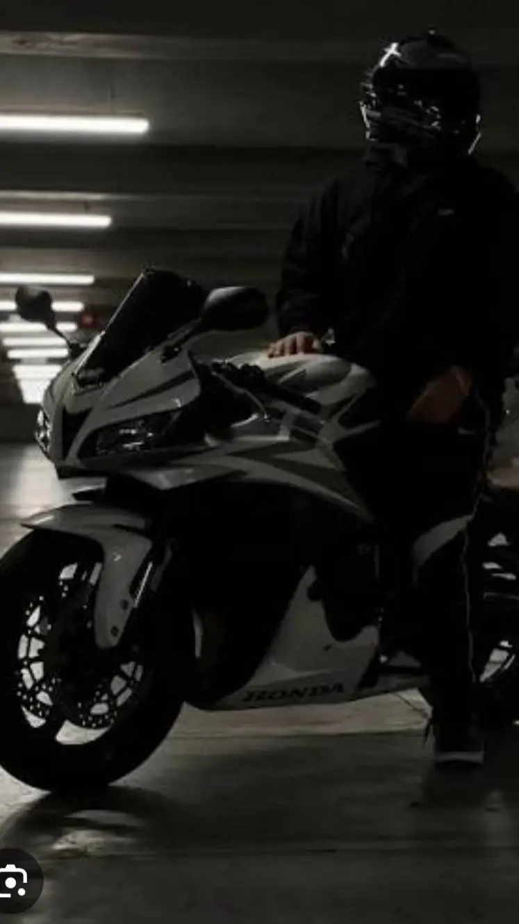 ai character: Alexander background