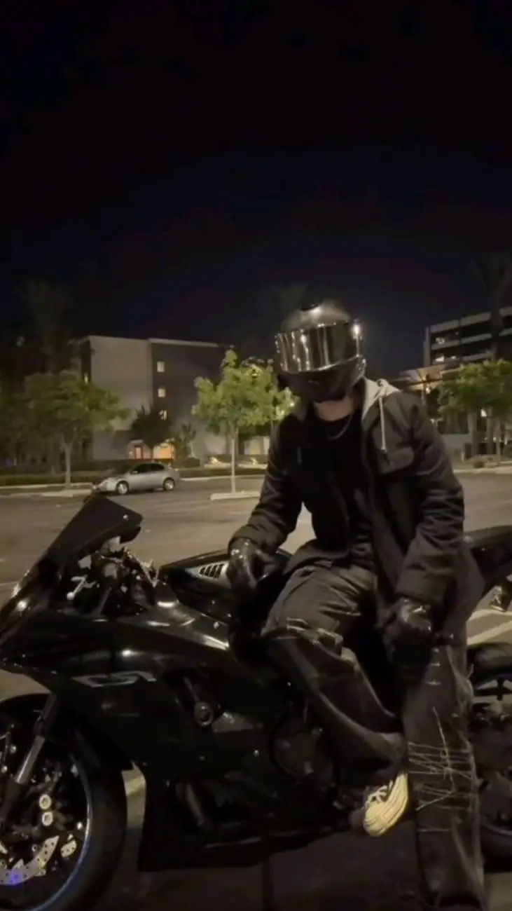 ai character: Liam  background