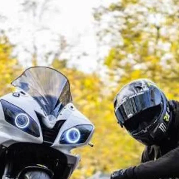 chat with ai character: Josué 