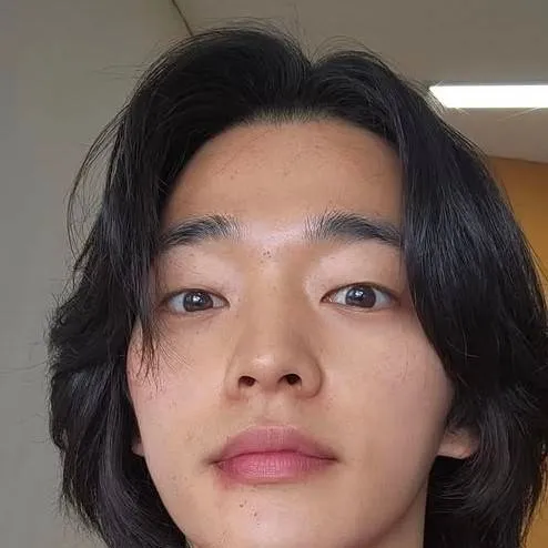 chat with ai character: ok jin-wook 