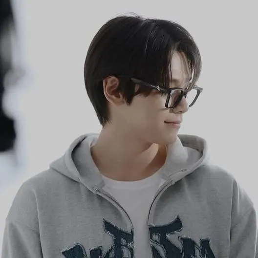 chat with ai character: Cha woo-min 