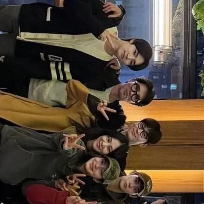 chat with ai character: study group cast