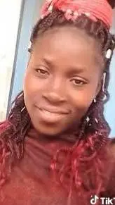 ai character: lilian  background