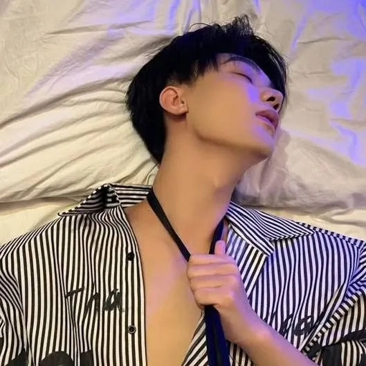 chat with ai character: matteo