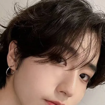 chat with ai character: Félix y tu