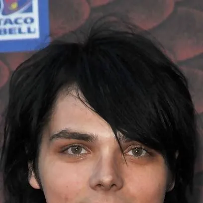 chat with ai character: Gerard Way