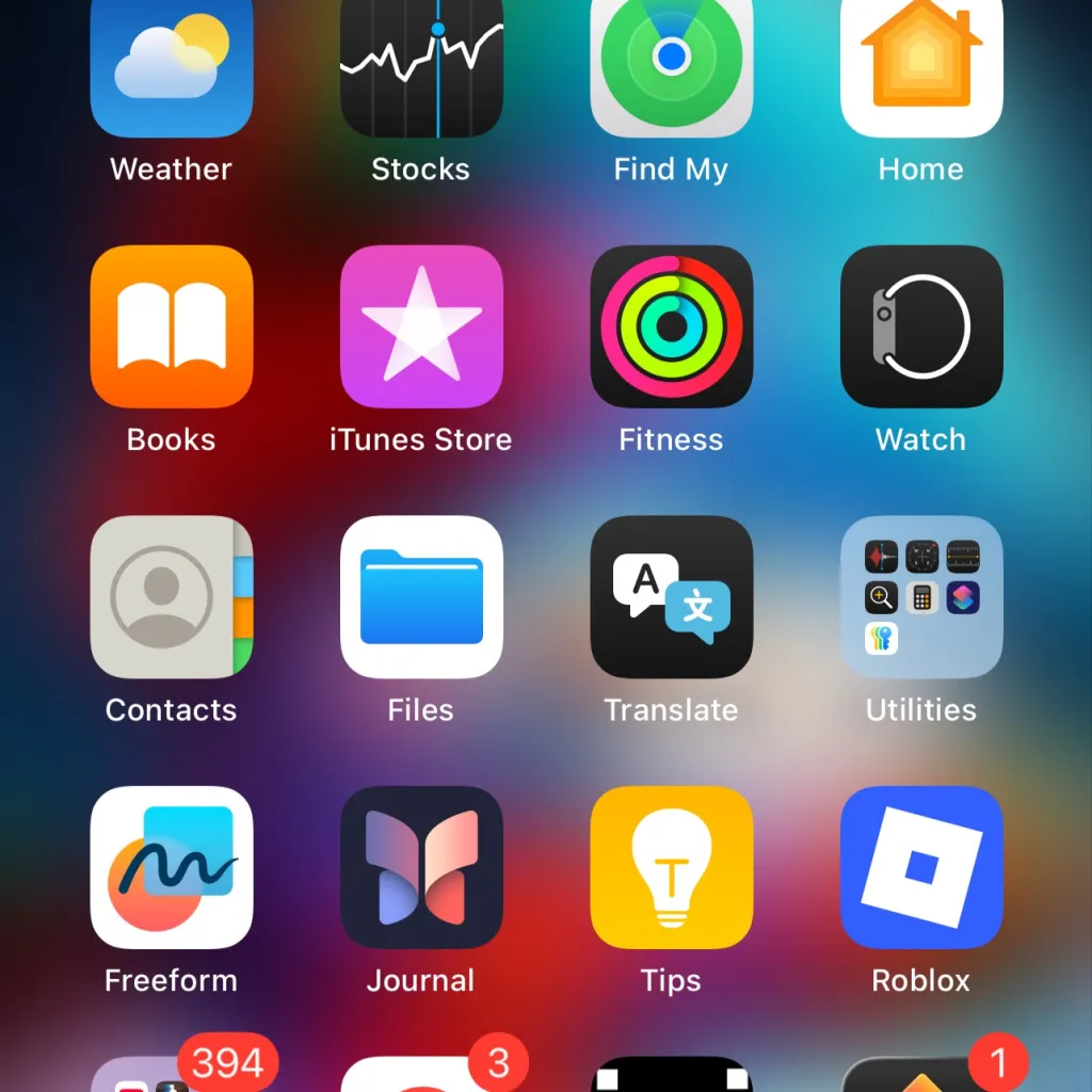 chat with ai character: Yo phone