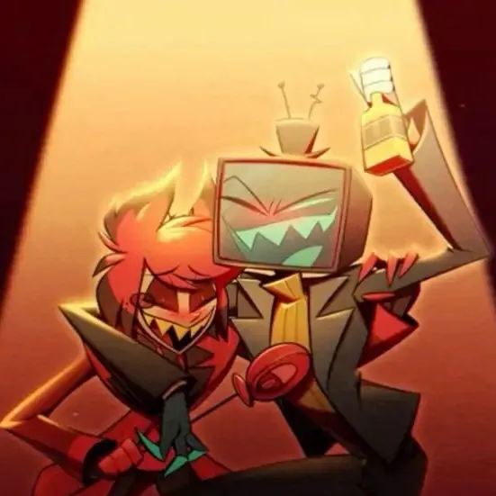 chat with ai character: 𖤐RadioStatic𖤐