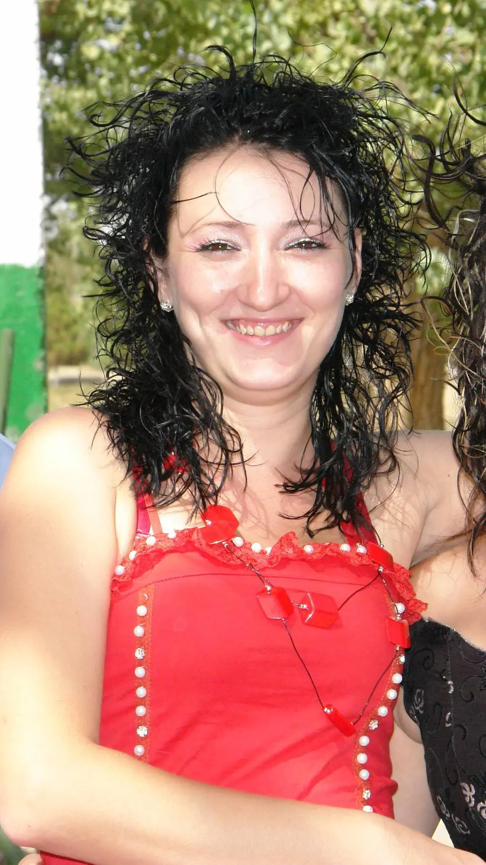 ai character: лена background