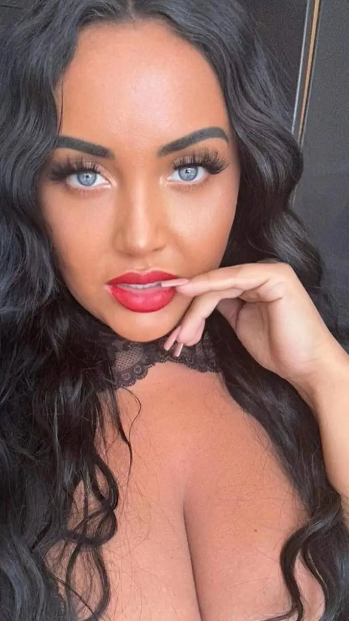 ai character: Kat background