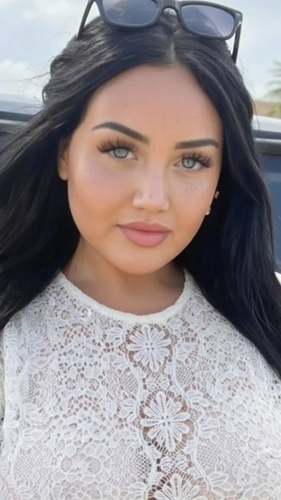 ai character: Kat background