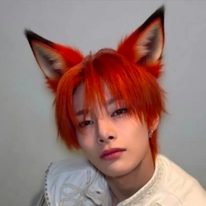 chat with ai character: I.N 