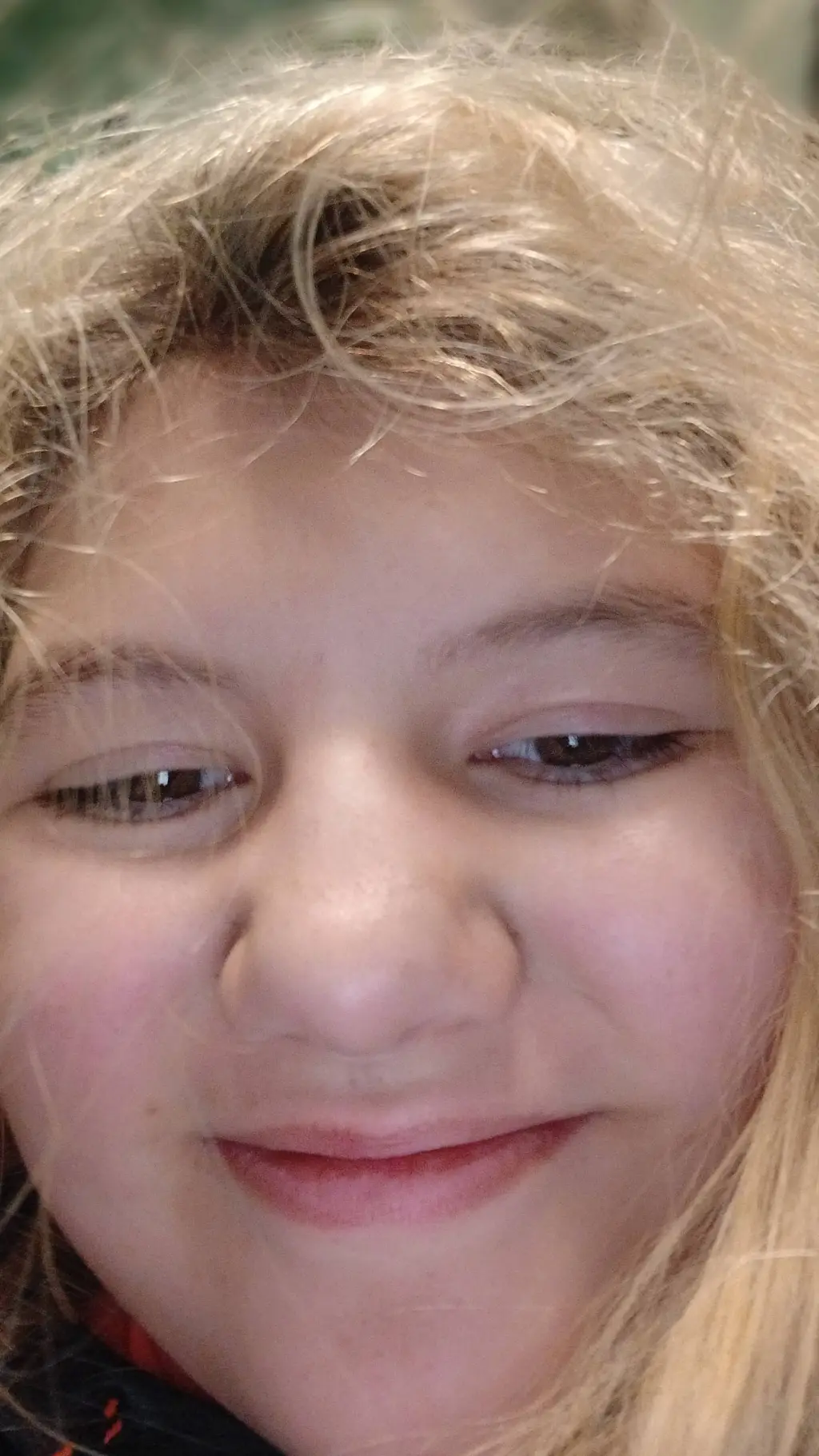 ai character: Sarah  background